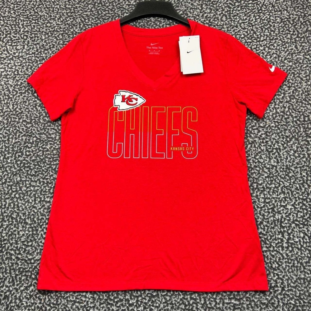 Nike Shirt‎ Women Medium Kansas City Chiefs NFL Short Sleeve V Neck New M